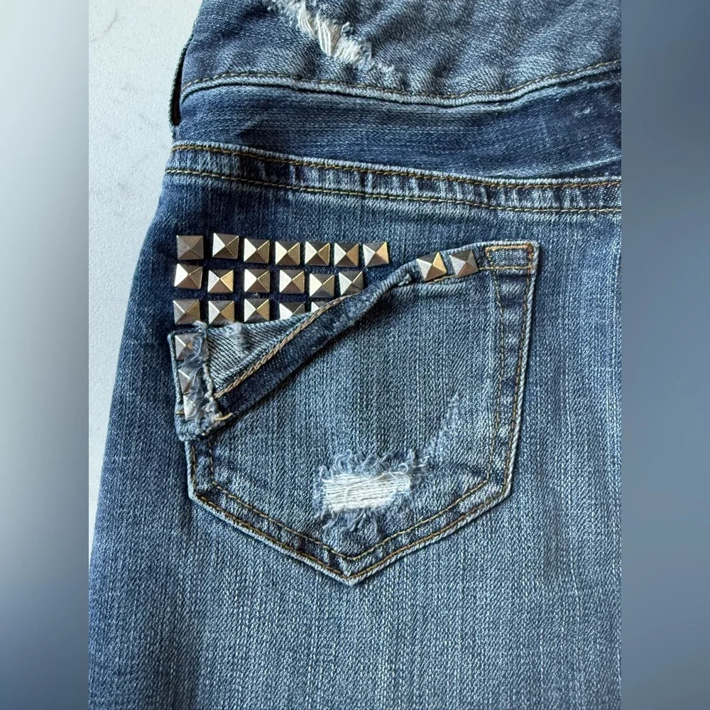EXPRESS Studded Ripped Denim Skirt - size 00 - Picture 4 of 8
